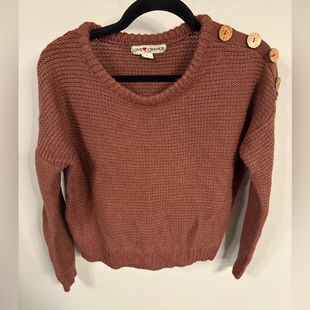 Women's Love Change Italy Brown mauve Sweater with button shoulder detail, L
